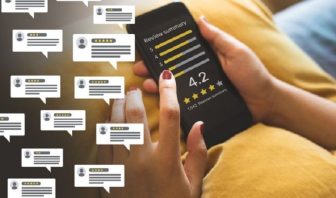 Khách hàng thường xuyên tham khảo đánh giá app